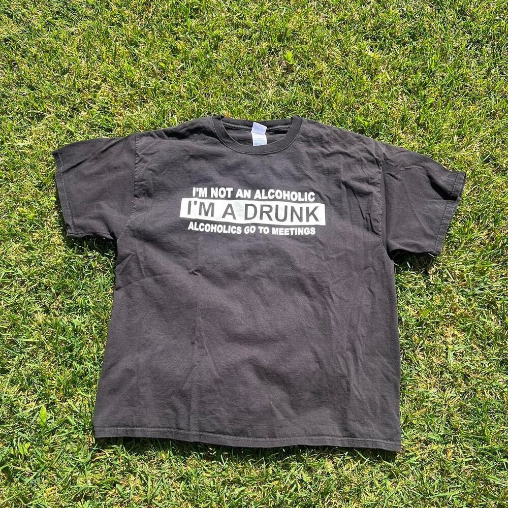 Im not an alcoholic im a drunk funny tee mens size xxl 2000s